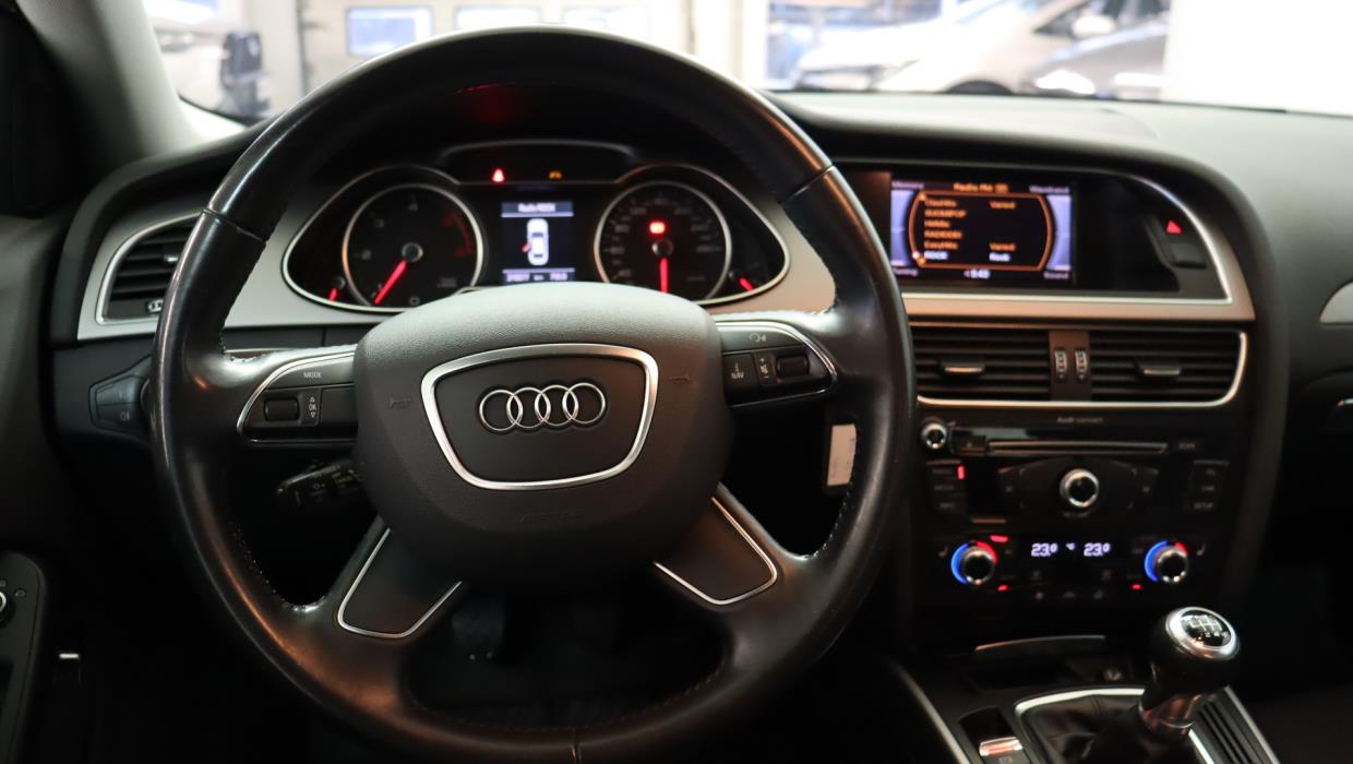 AUDI A4 2013