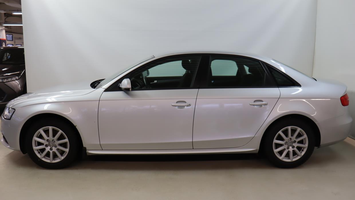 AUDI A4 2013