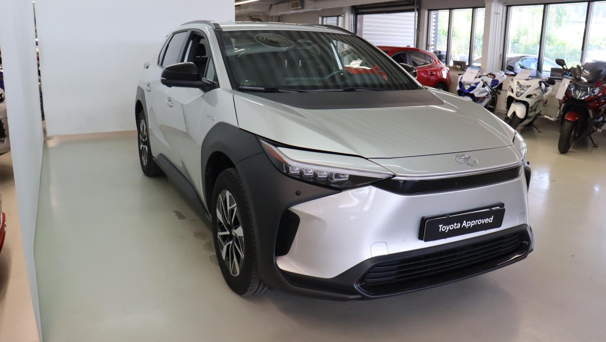 TOYOTA bZ4X 2022