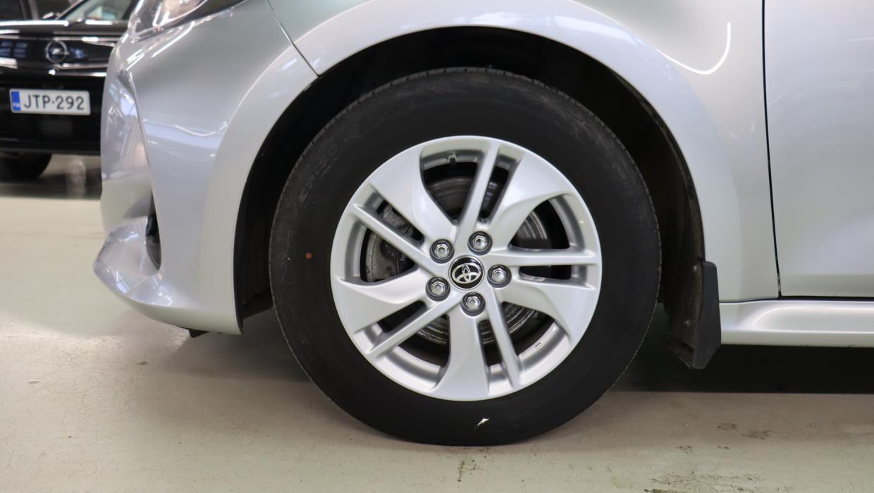 TOYOTA Yaris 2022