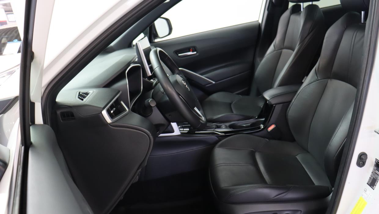 TOYOTA Corolla Cross 2023