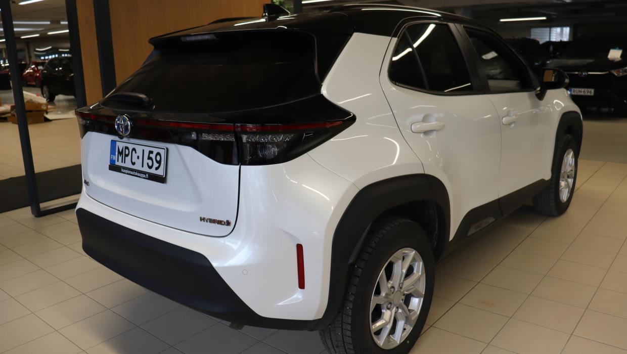 TOYOTA Yaris Cross 2023