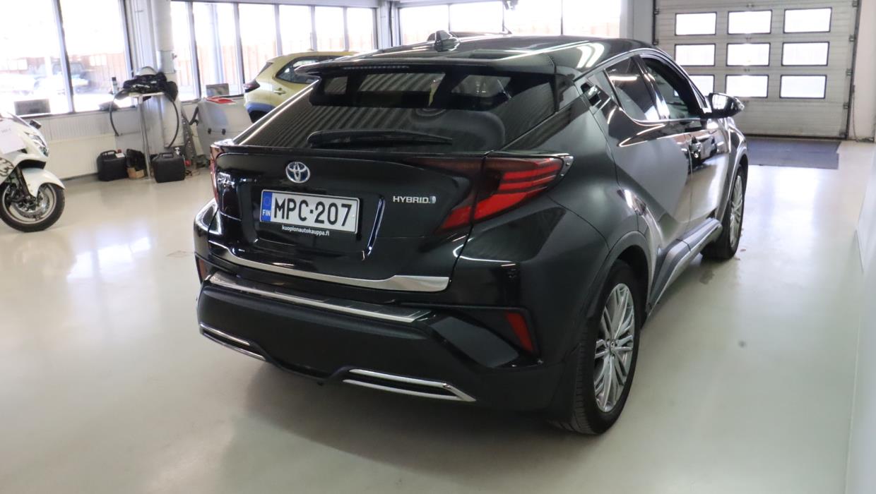 TOYOTA C-HR 2023
