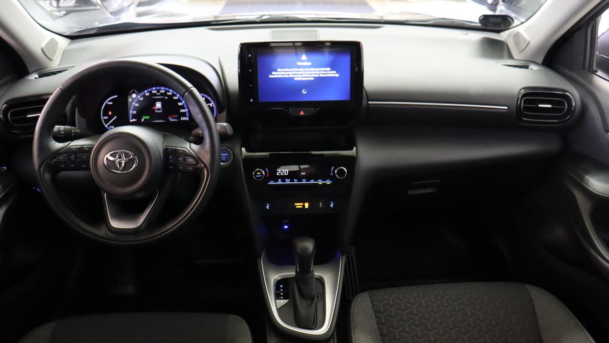 TOYOTA Yaris Cross 2023