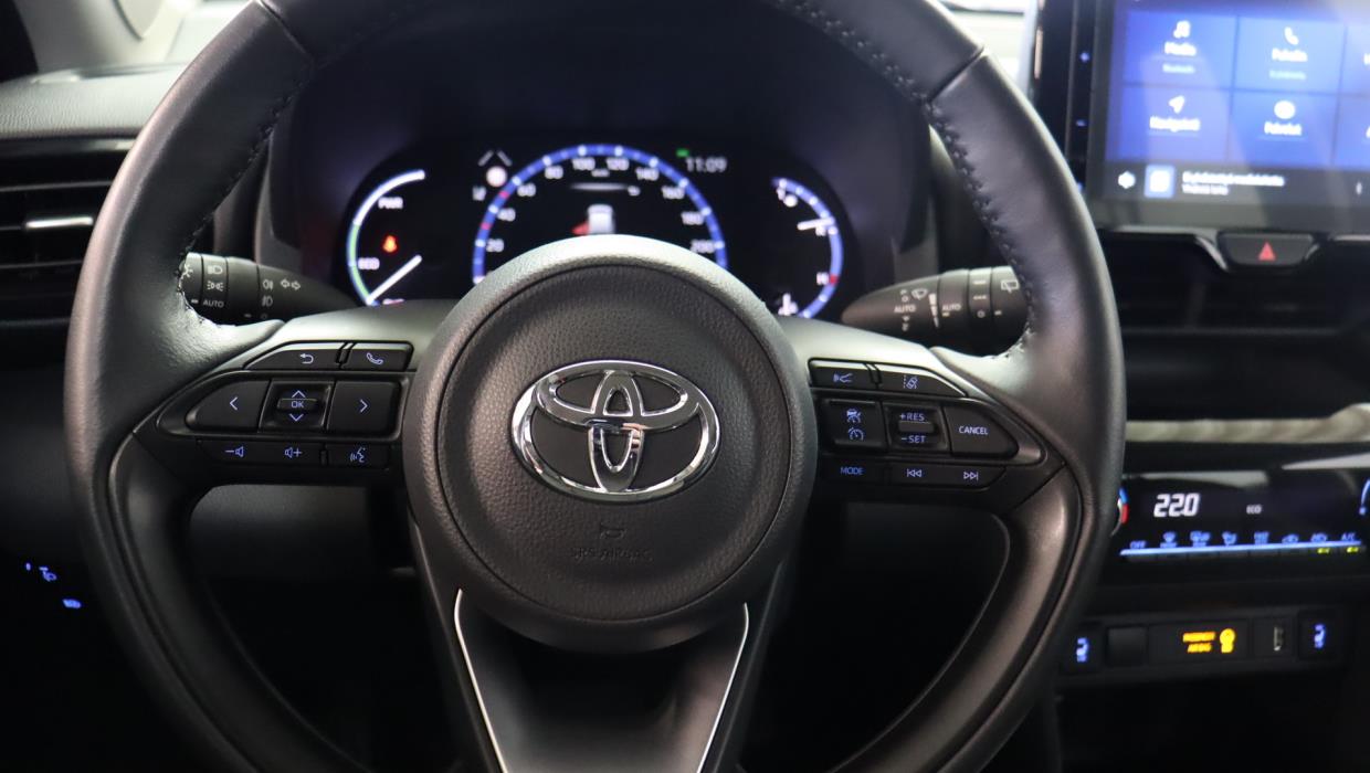 TOYOTA Yaris Cross 2023
