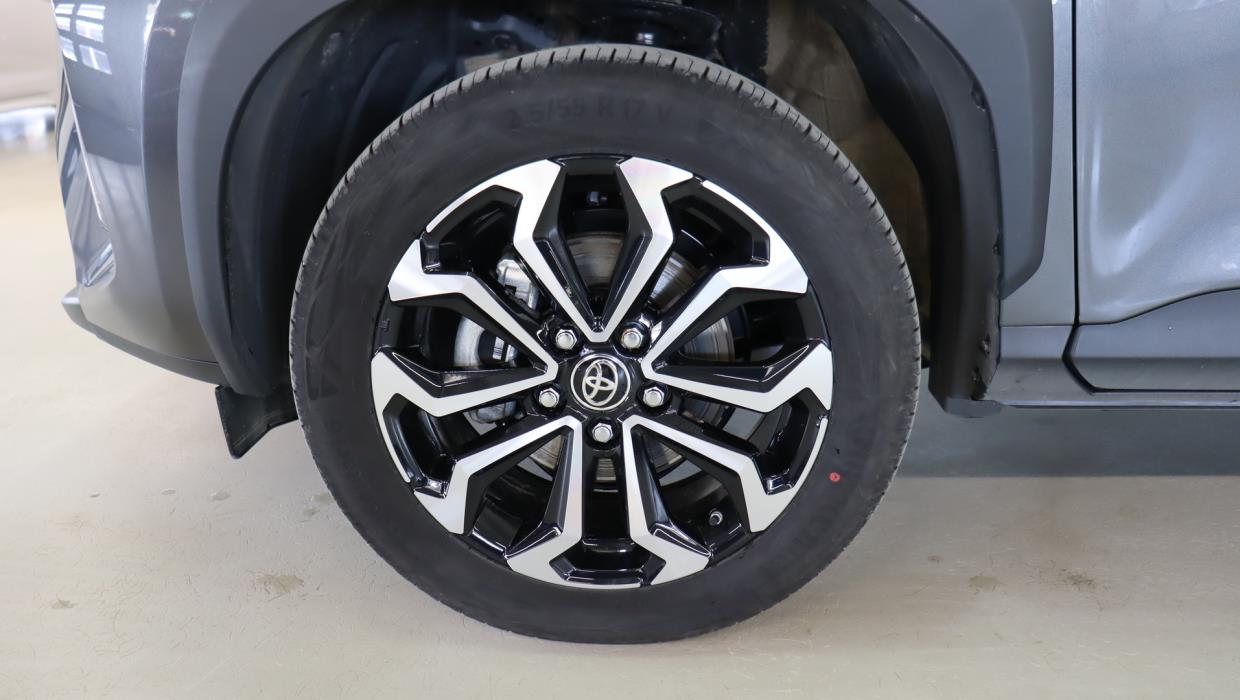 TOYOTA Yaris Cross 2024