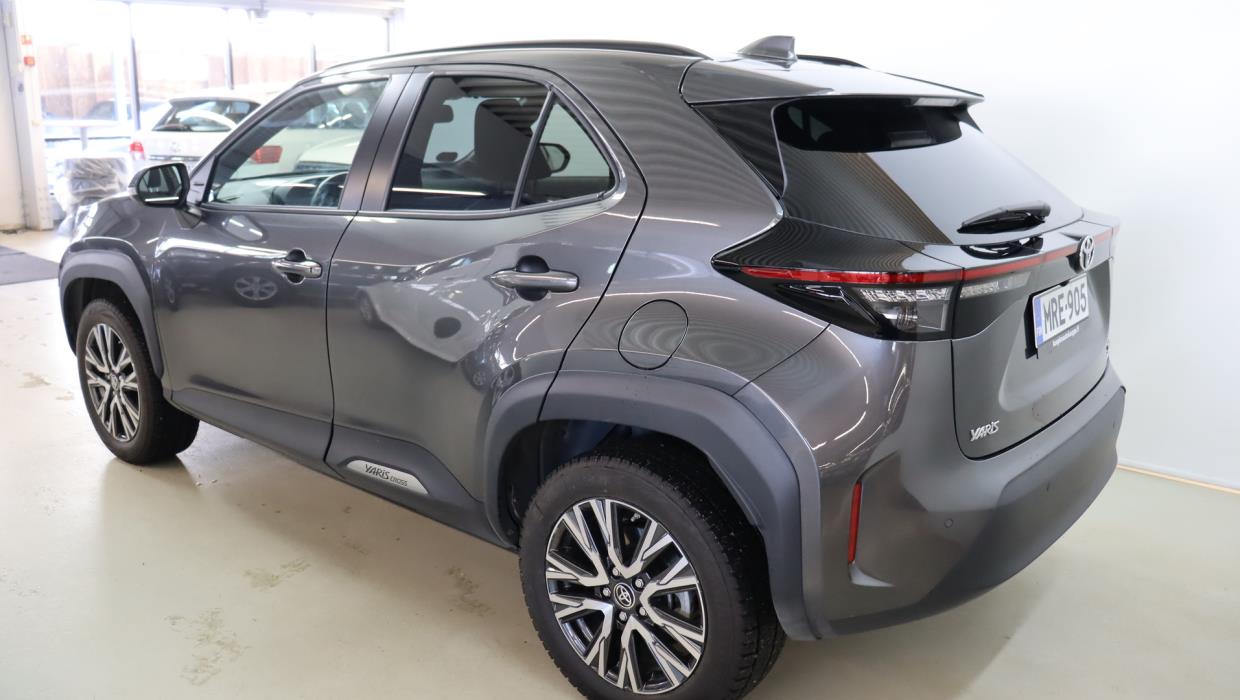 TOYOTA Yaris Cross 2024