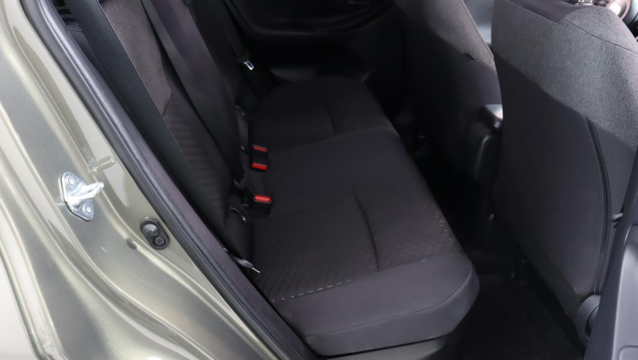 TOYOTA Yaris Cross 2025