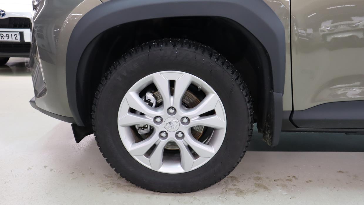 TOYOTA Yaris Cross 2025