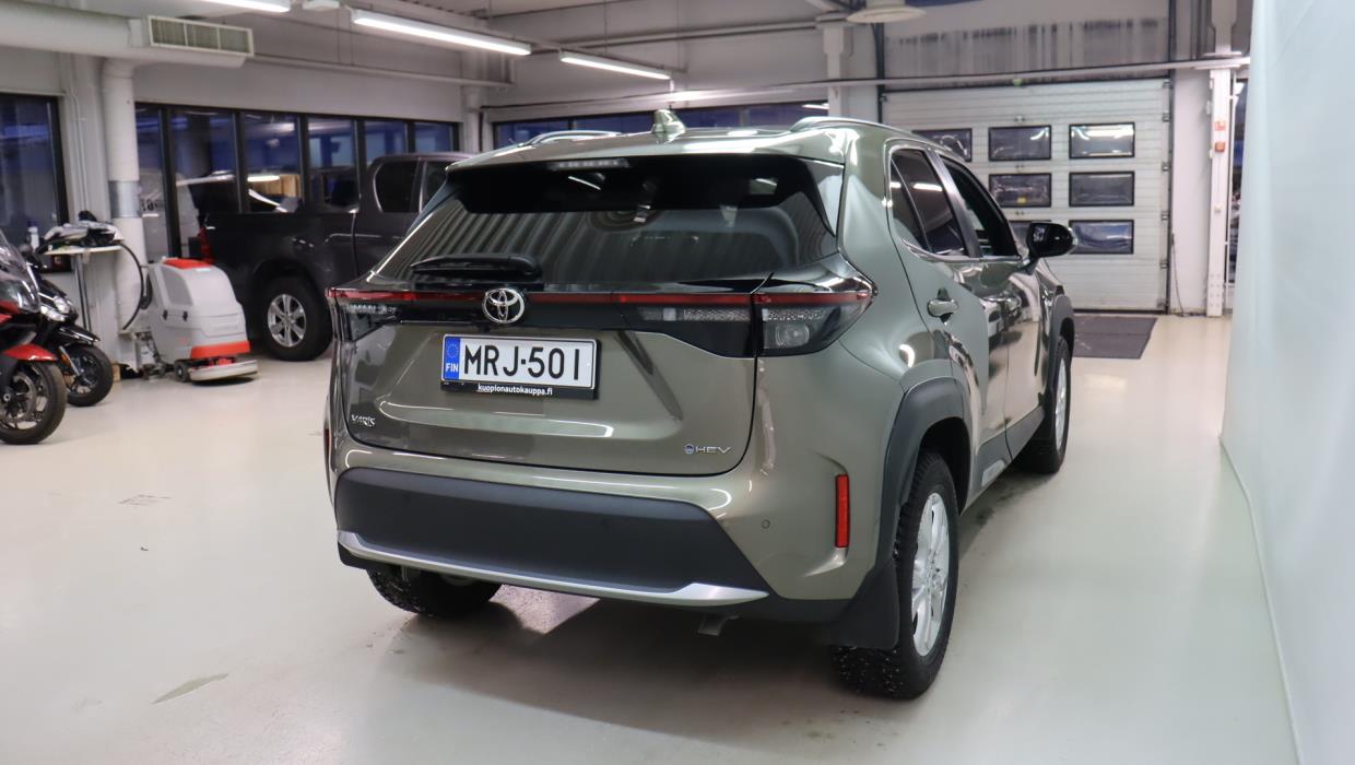 TOYOTA Yaris Cross 2025