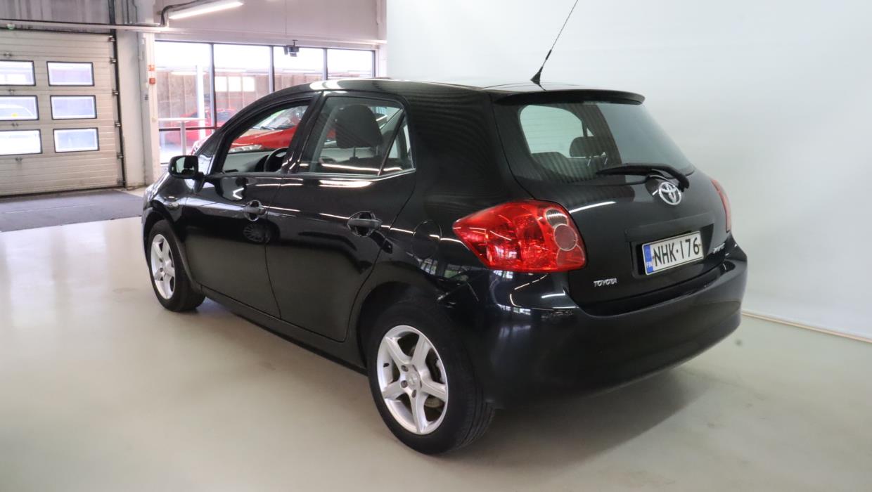 TOYOTA Auris 2007