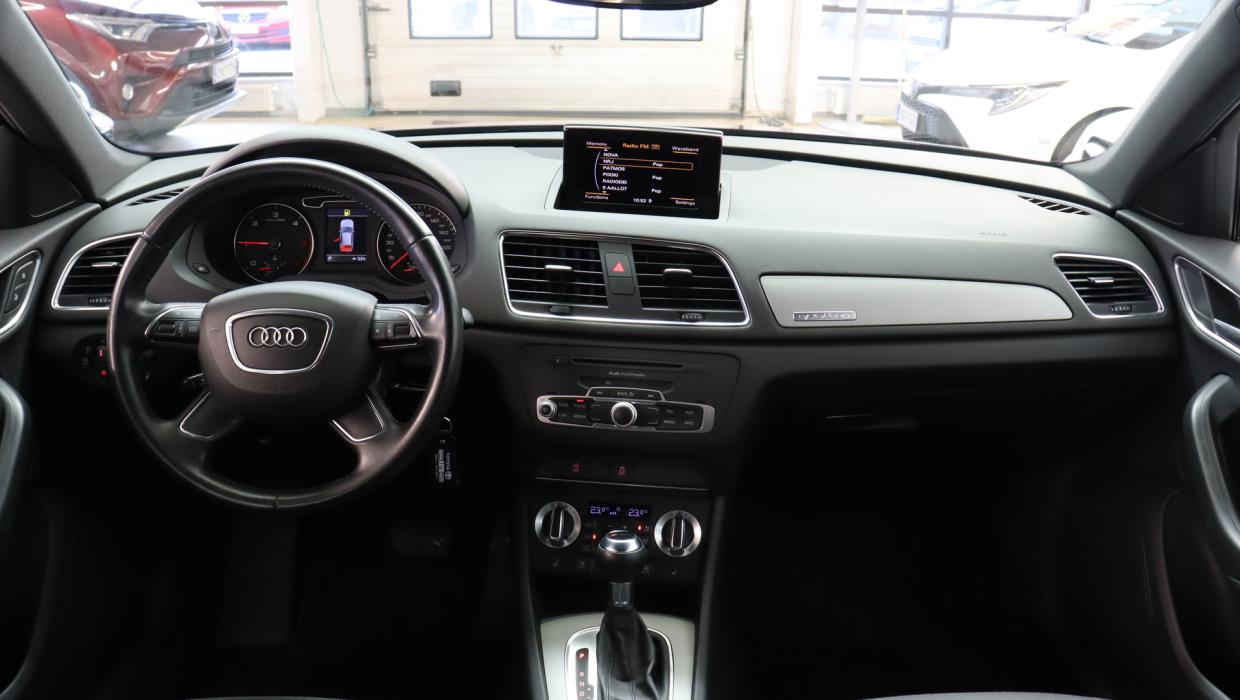 AUDI Q3 2012