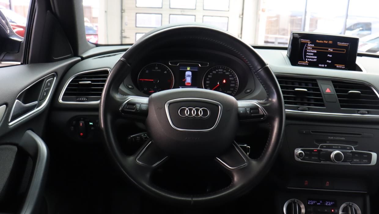 AUDI Q3 2012