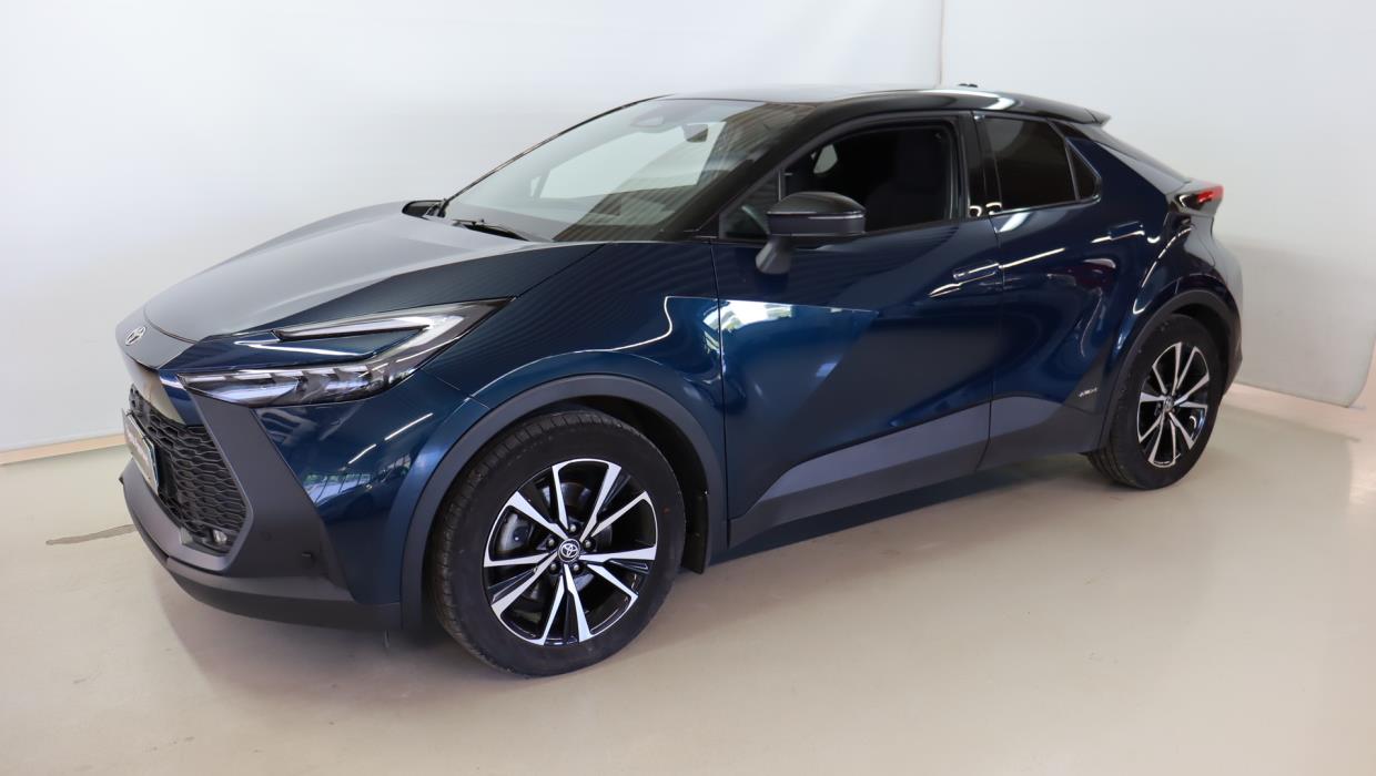 TOYOTA C-HR 2024