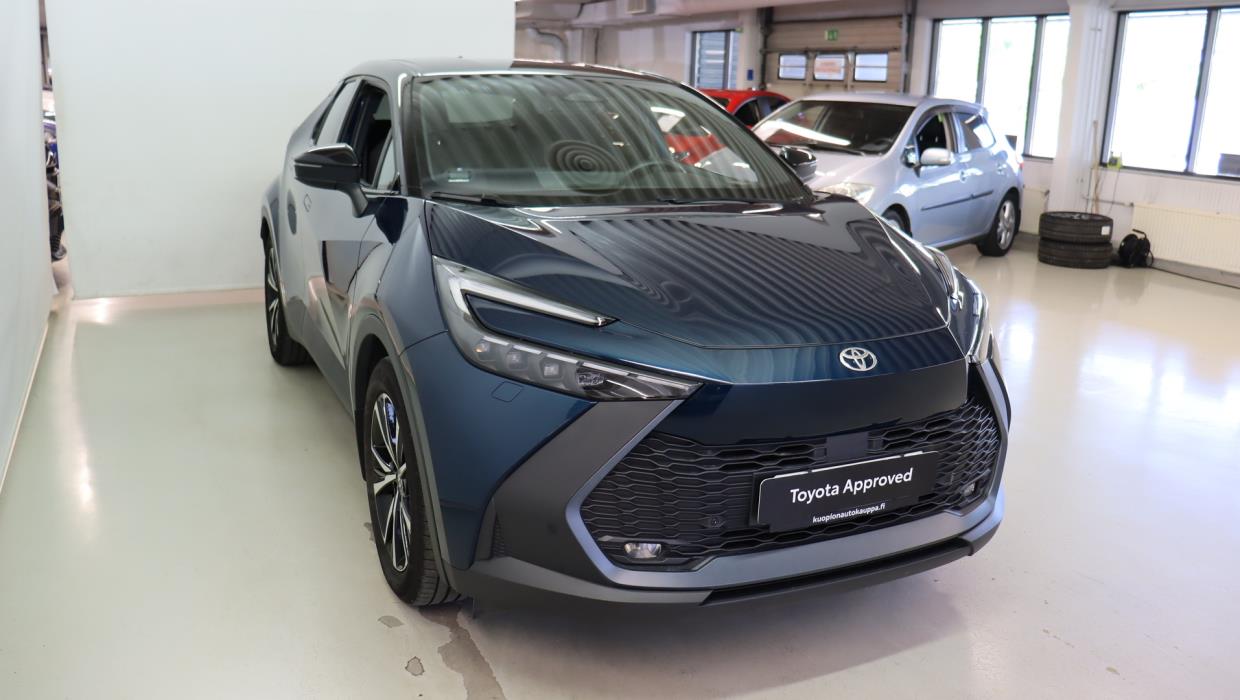 TOYOTA C-HR 2024