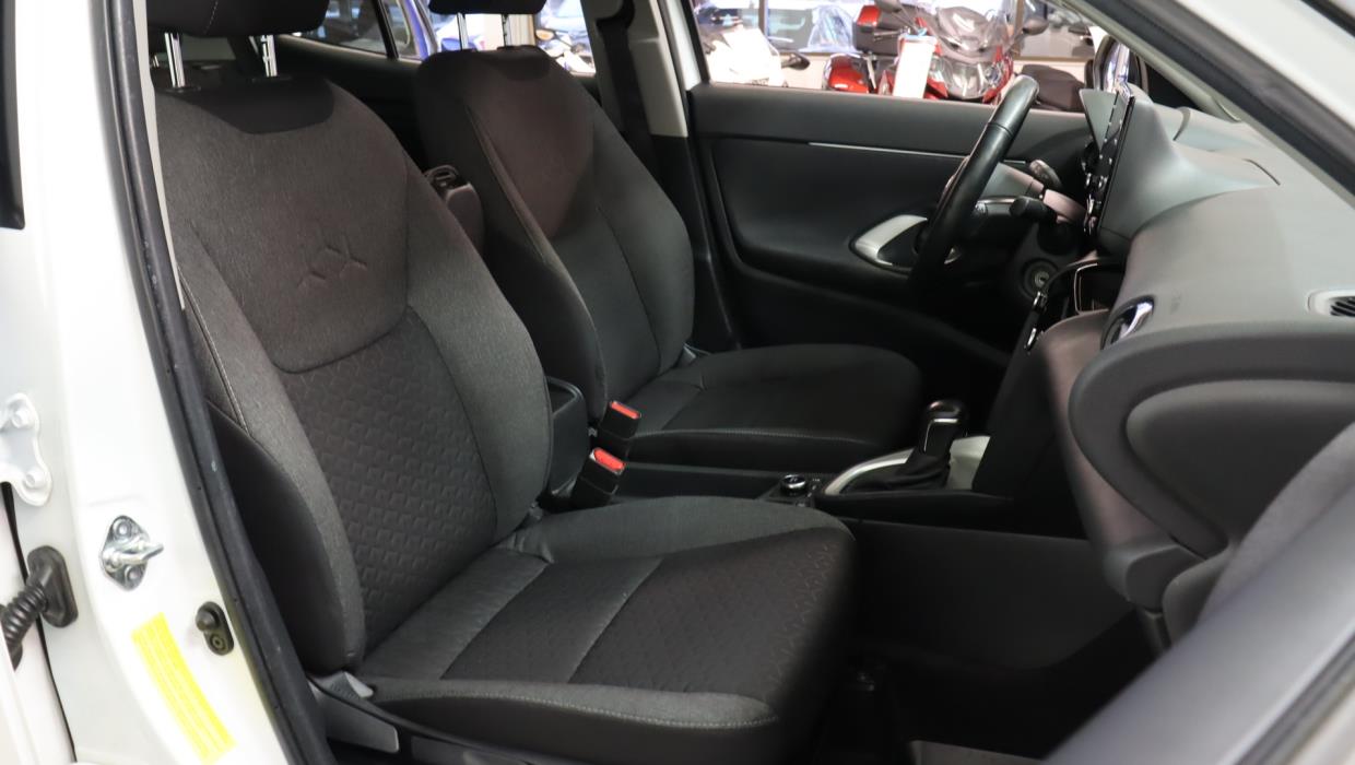 TOYOTA Yaris Cross 2024