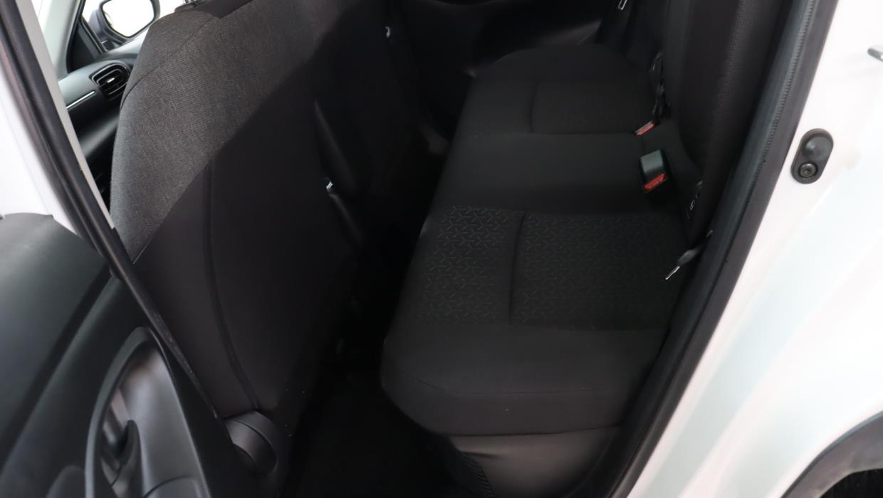 TOYOTA Yaris Cross 2024