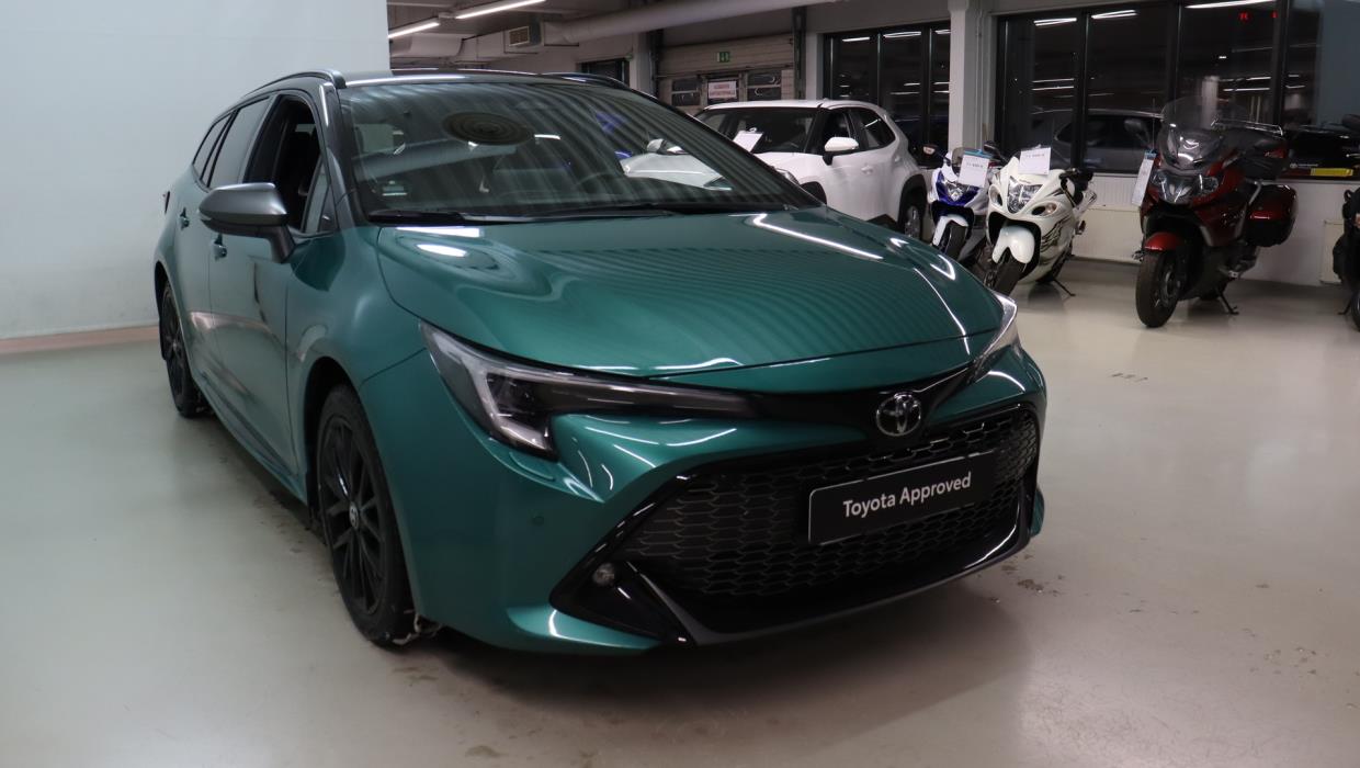 TOYOTA Corolla 2025