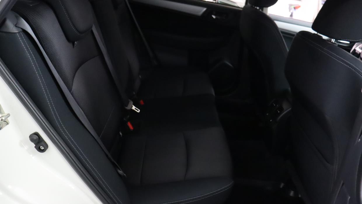 SUBARU Outback 2017