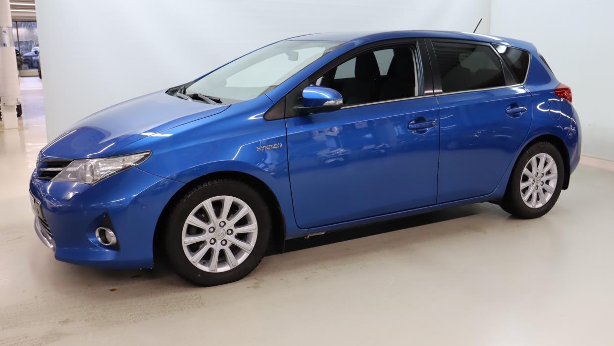 TOYOTA Auris 2014