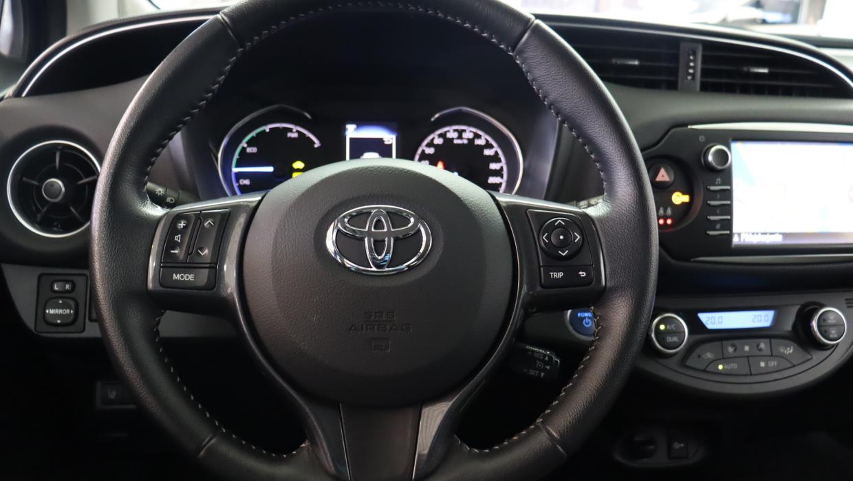 TOYOTA Yaris 2020