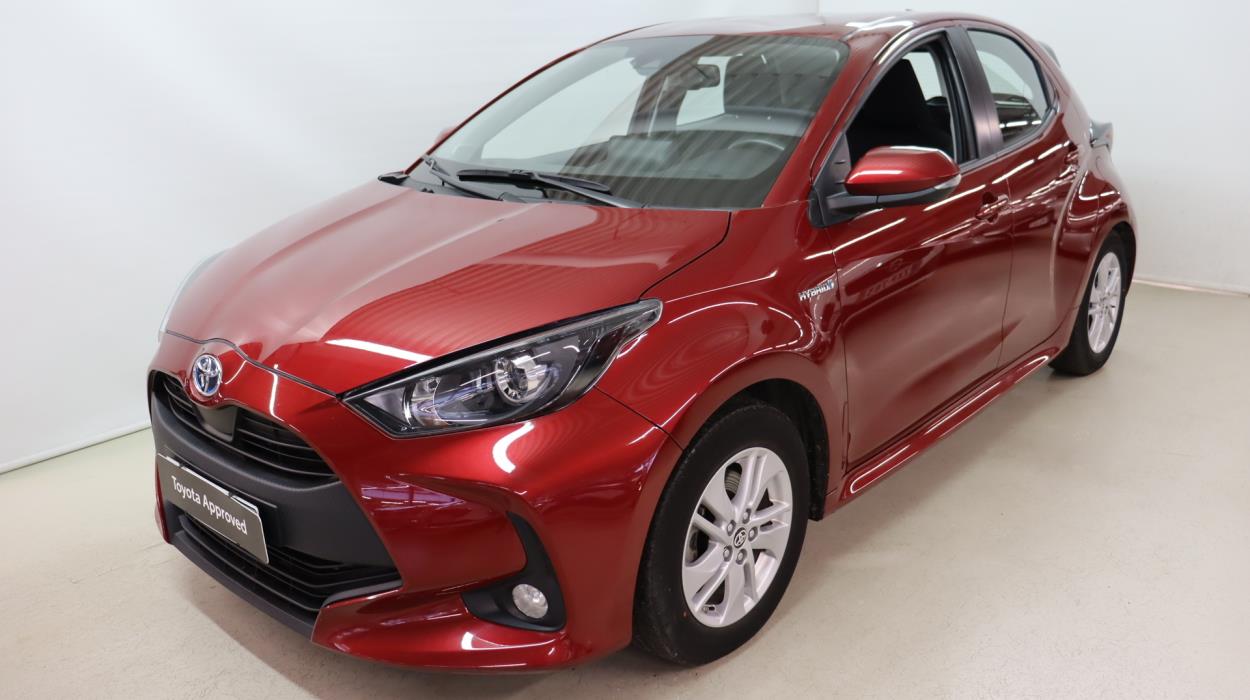TOYOTA Yaris 2021