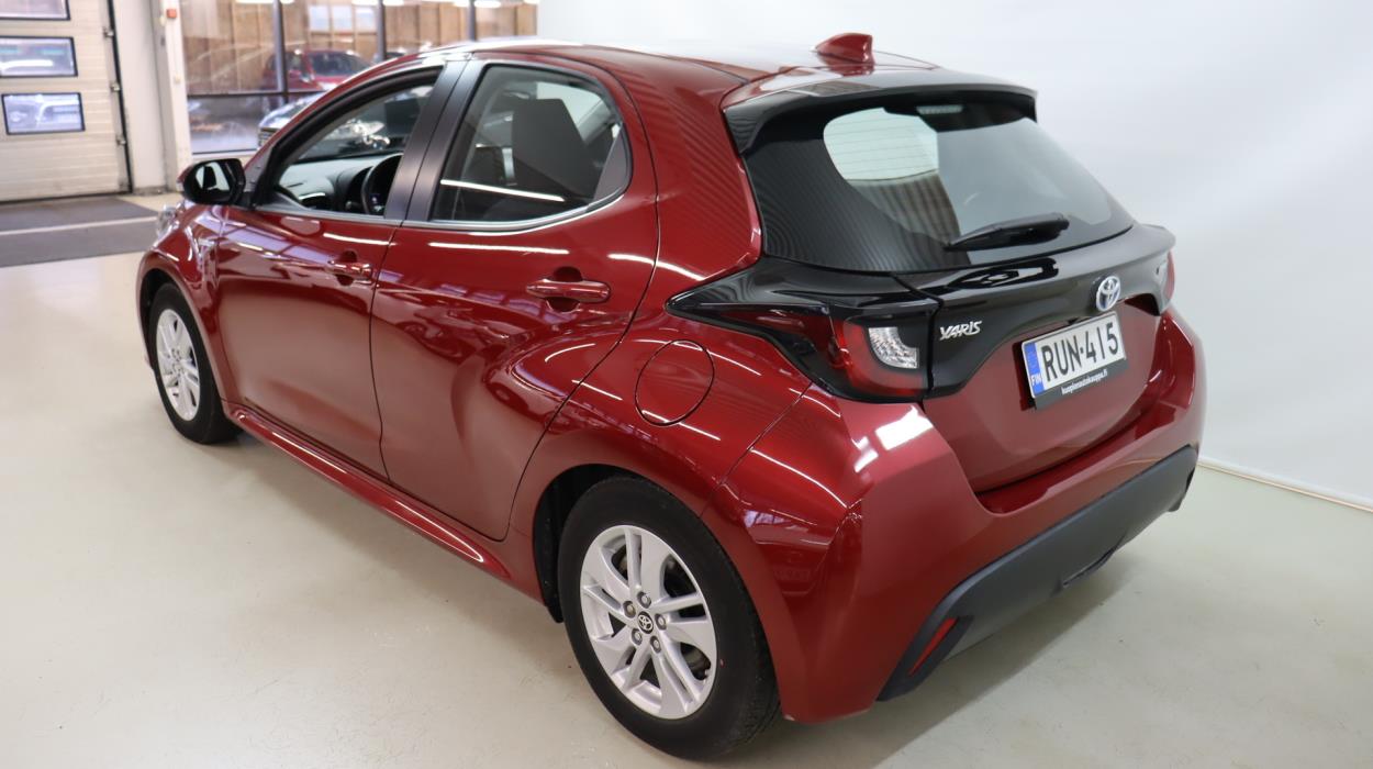 TOYOTA Yaris 2021