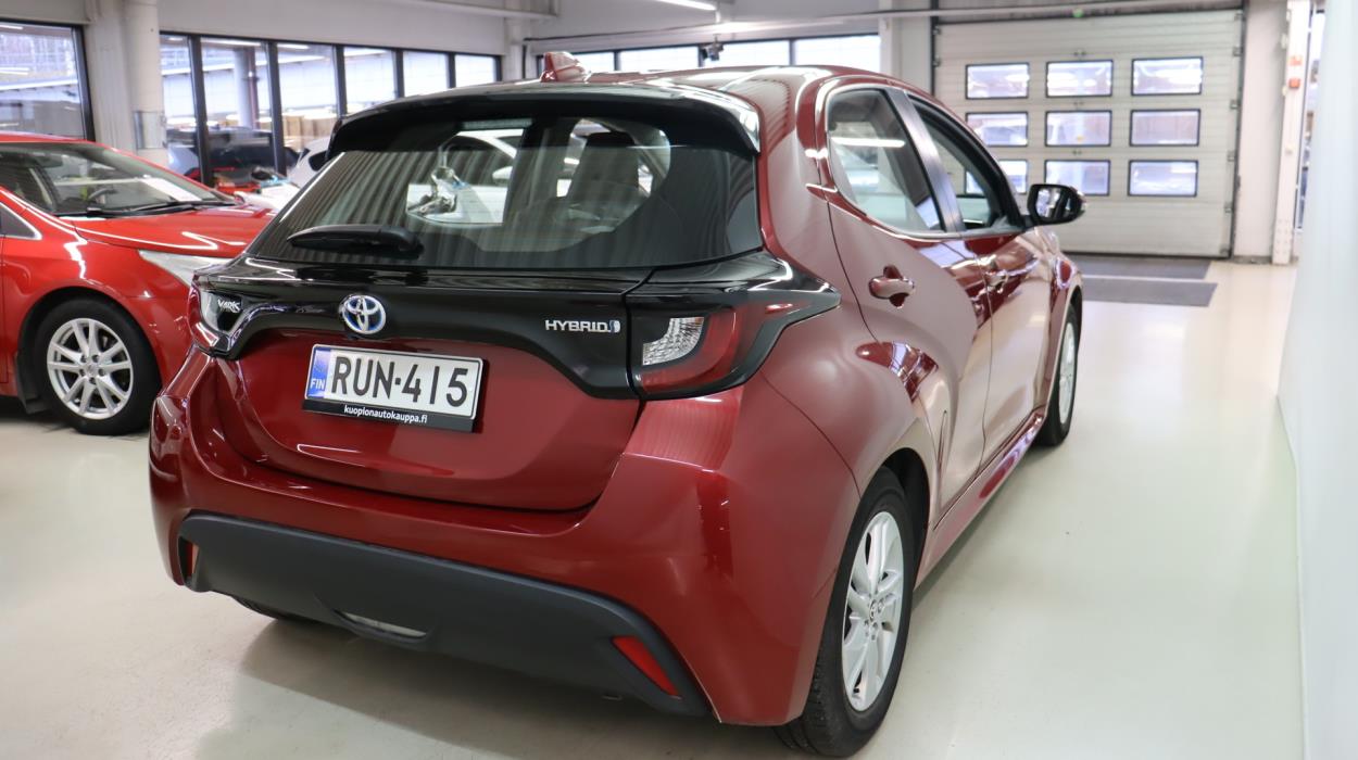 TOYOTA Yaris 2021