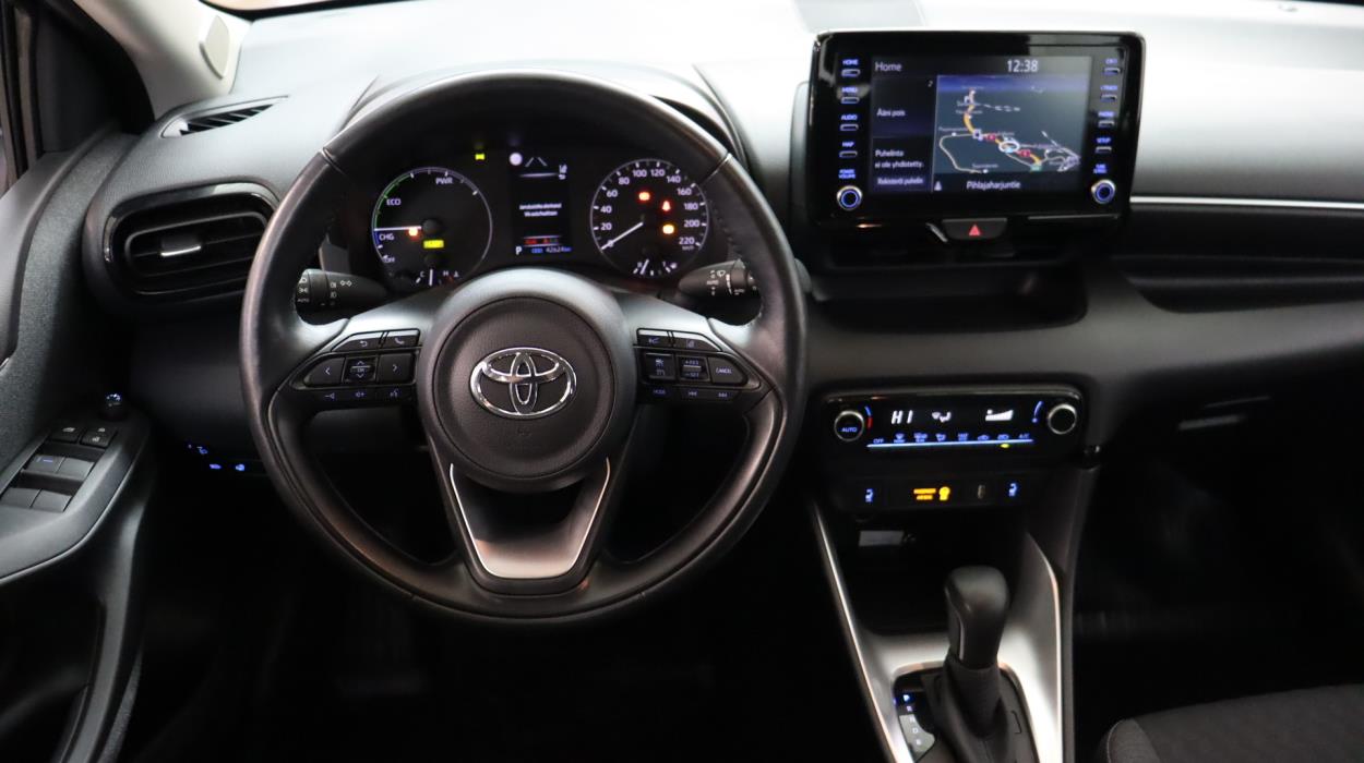 TOYOTA Yaris 2021