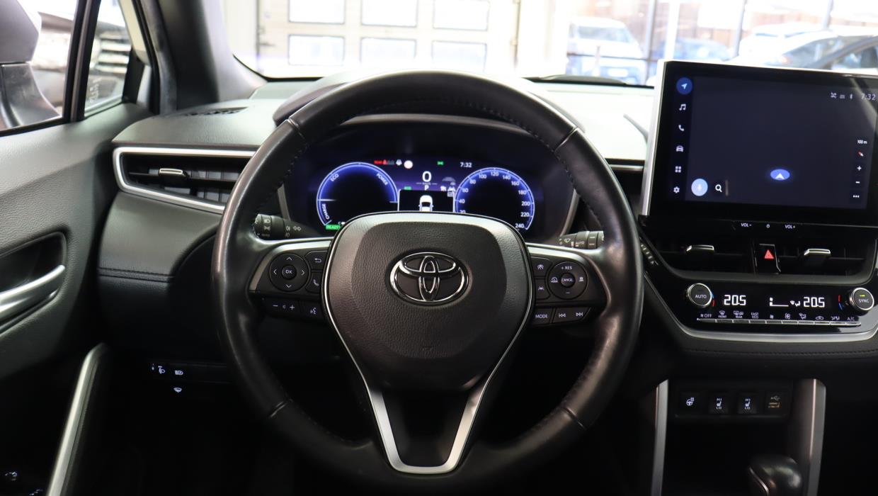 TOYOTA Corolla Cross 2023
