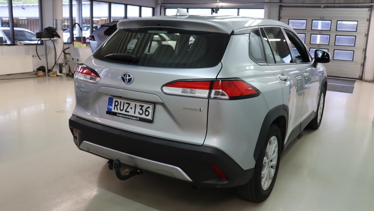 TOYOTA Corolla Cross 2023