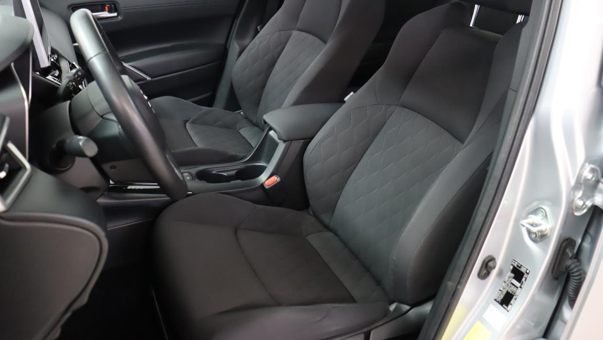 TOYOTA Corolla Cross 2023