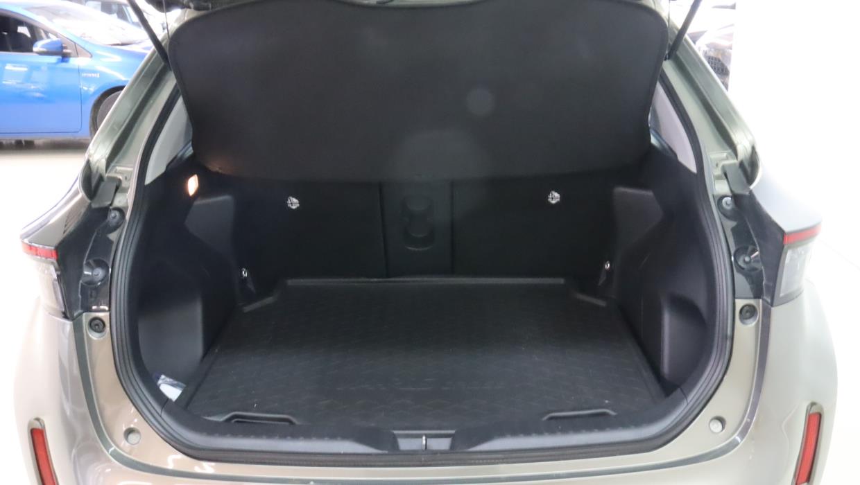TOYOTA Yaris Cross 2024