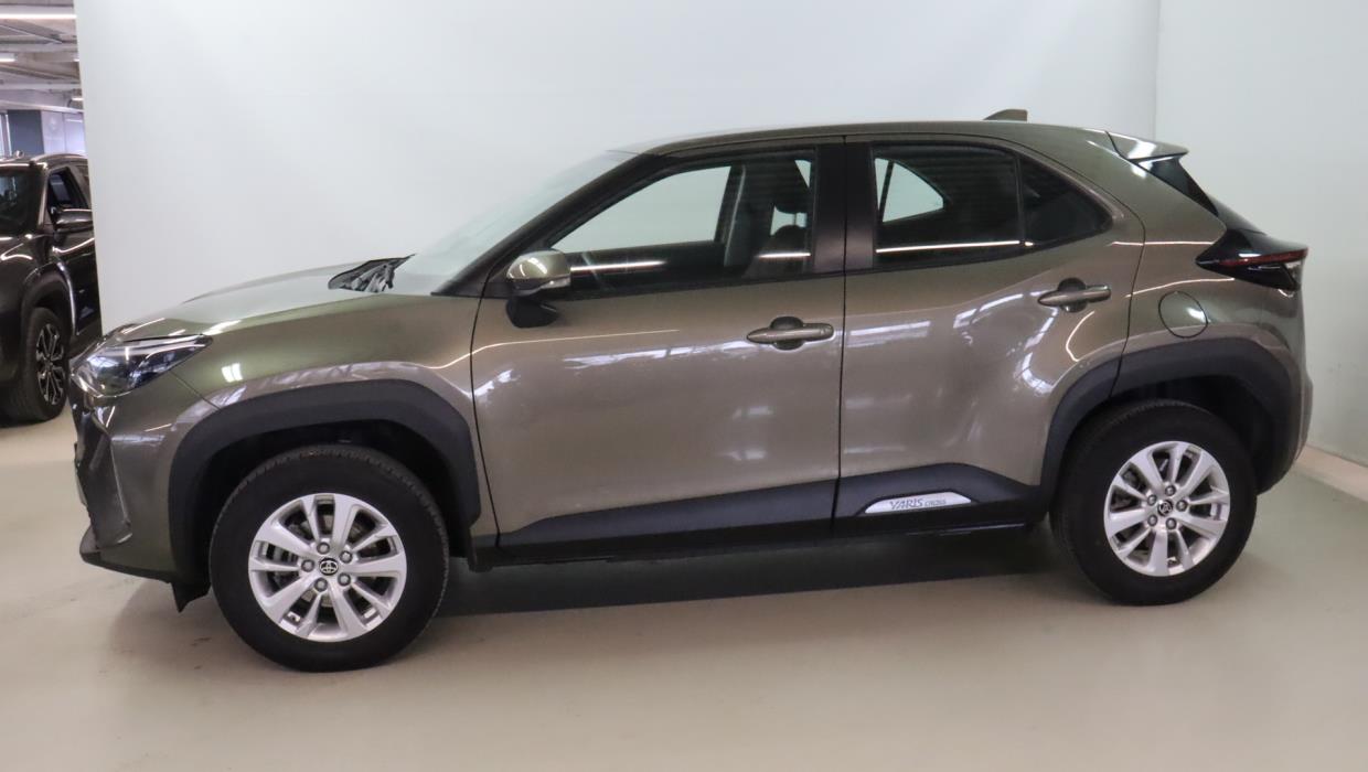 TOYOTA Yaris Cross 2024