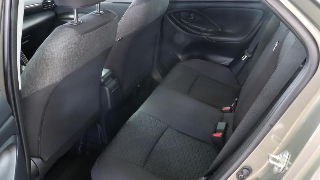 TOYOTA Yaris Cross 2024