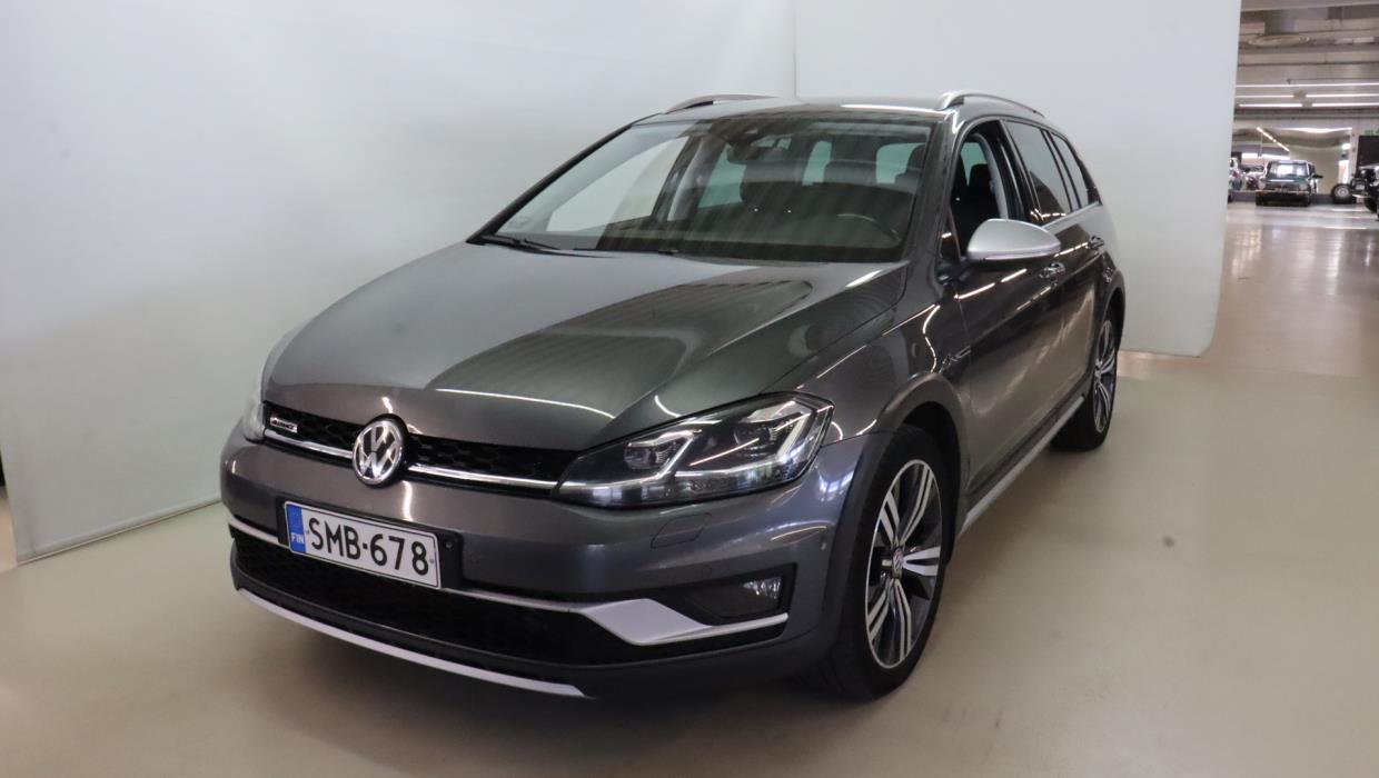 VOLKSWAGEN Golf 2017