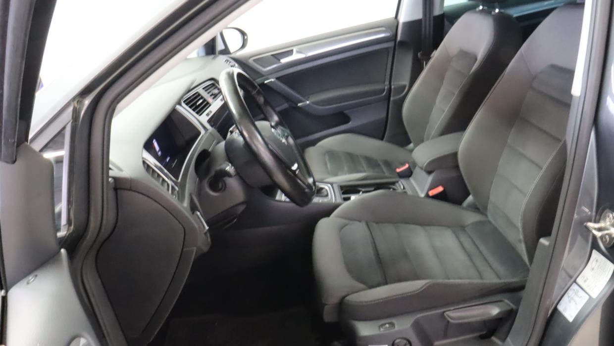 VOLKSWAGEN Golf 2017
