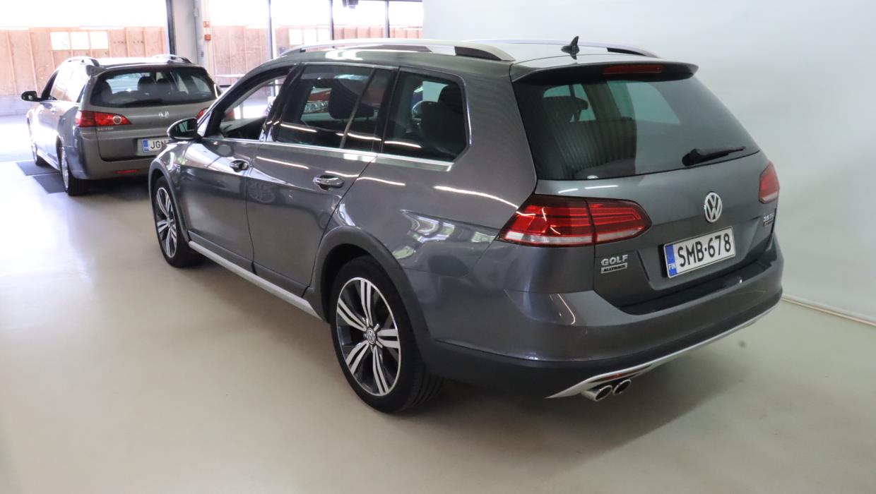 VOLKSWAGEN Golf 2017