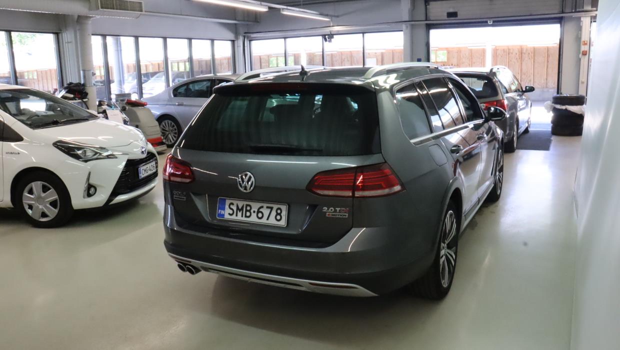 VOLKSWAGEN Golf 2017