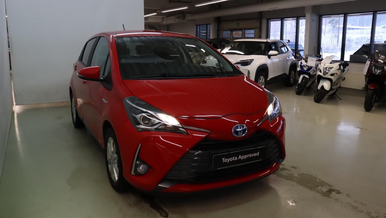 TOYOTA Yaris 2020