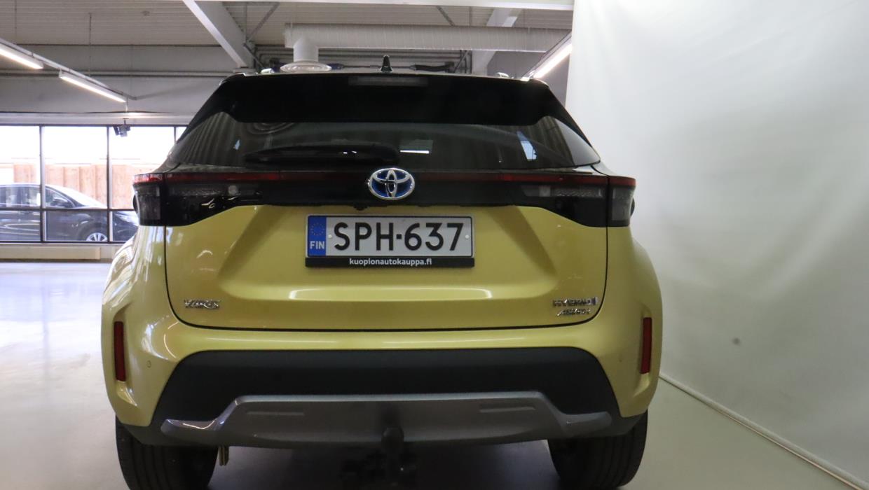 TOYOTA Yaris Cross 2023