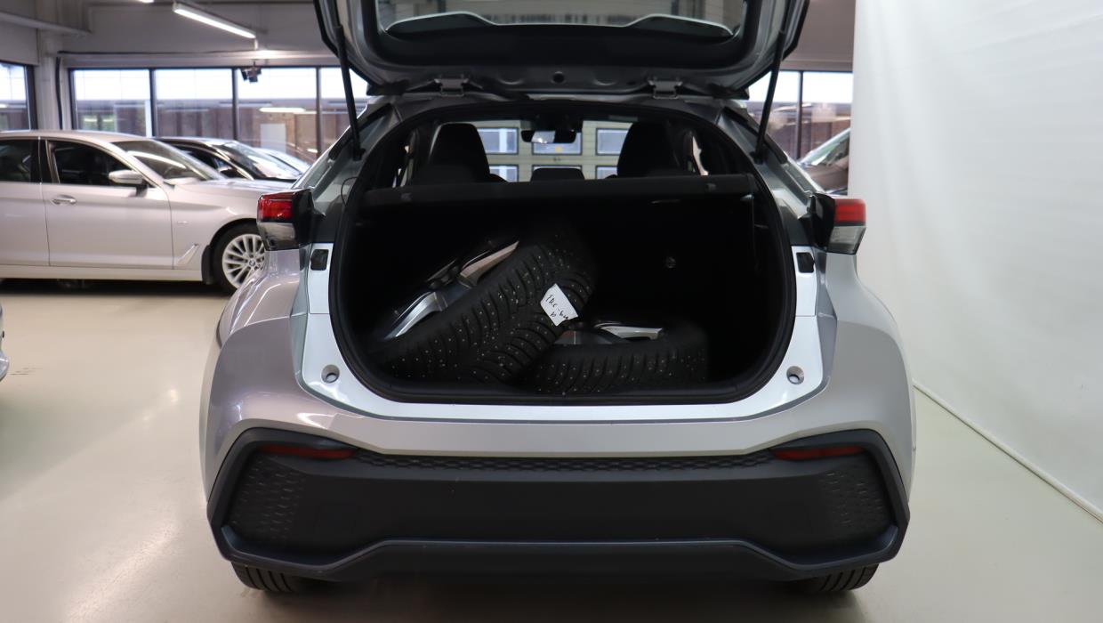 TOYOTA C-HR 2024