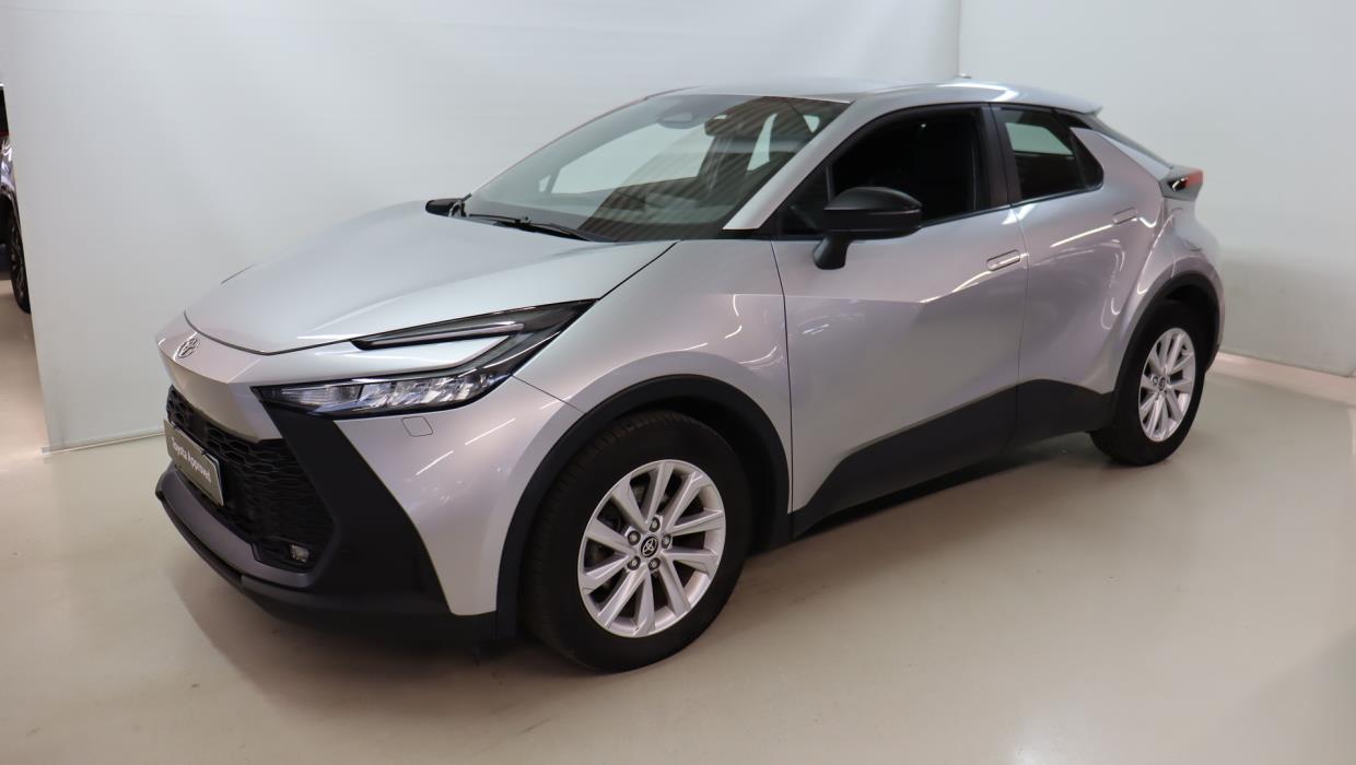 TOYOTA C-HR 2024