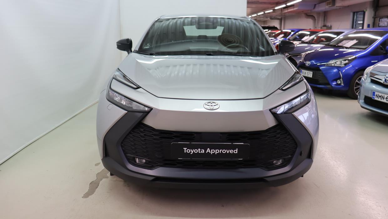 TOYOTA C-HR 2024