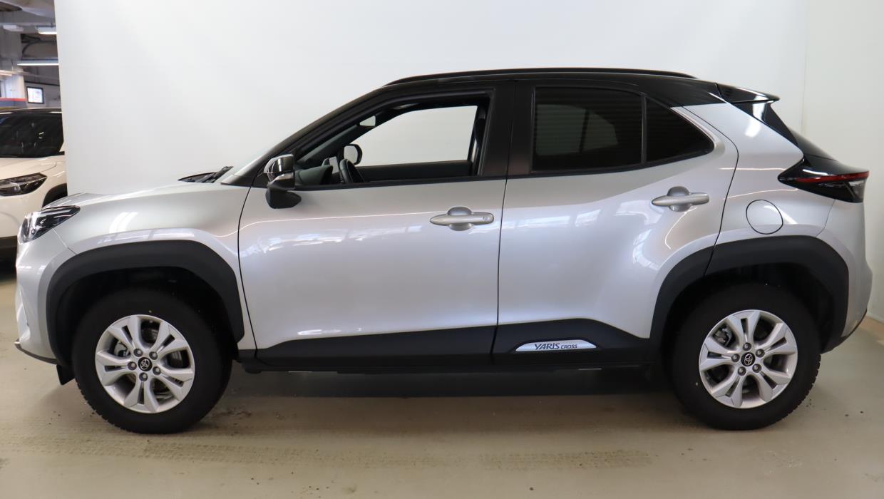 TOYOTA Yaris Cross 2024