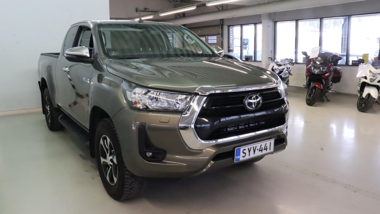 TOYOTA Hilux 2021