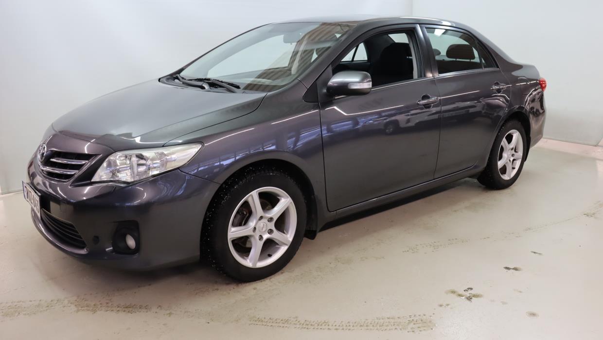 TOYOTA Corolla 2011