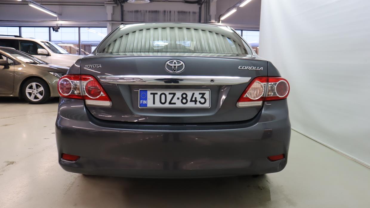 TOYOTA Corolla 2011