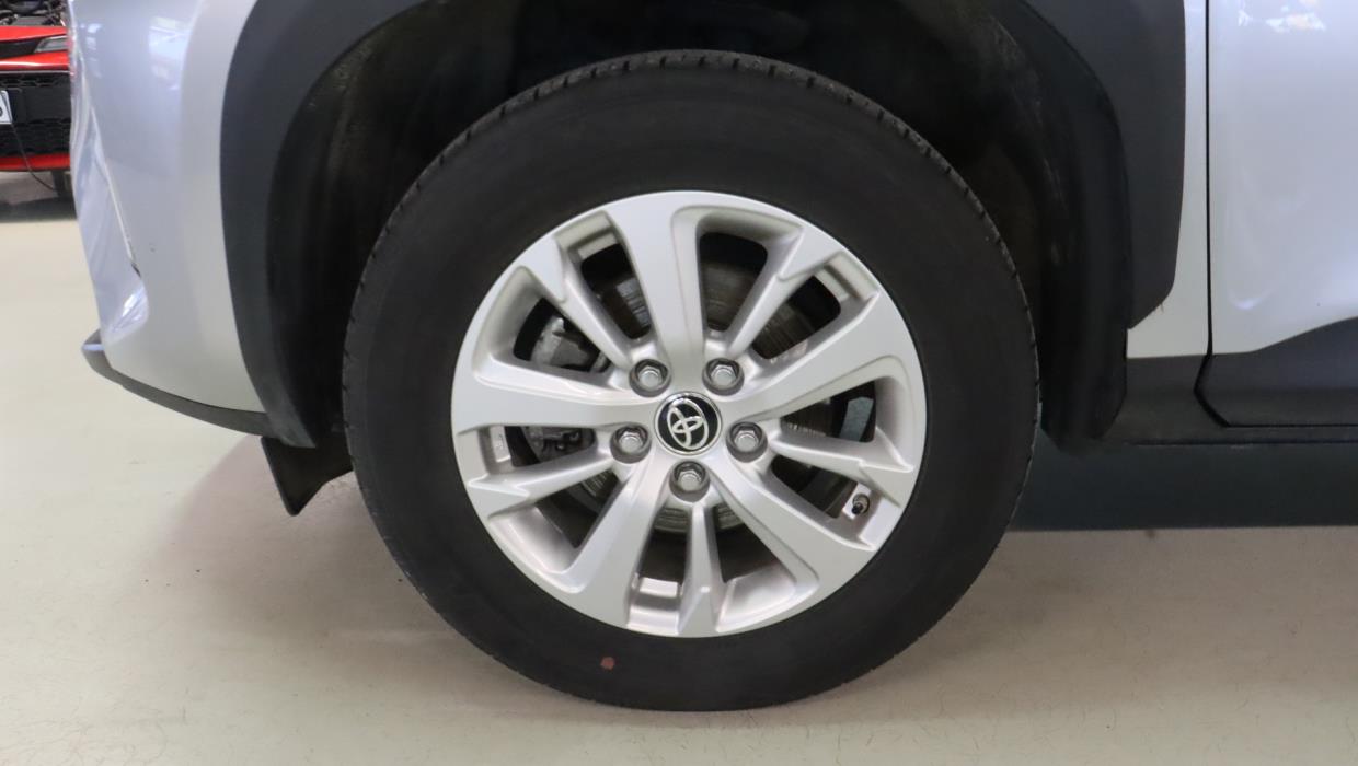 TOYOTA Yaris Cross 2024