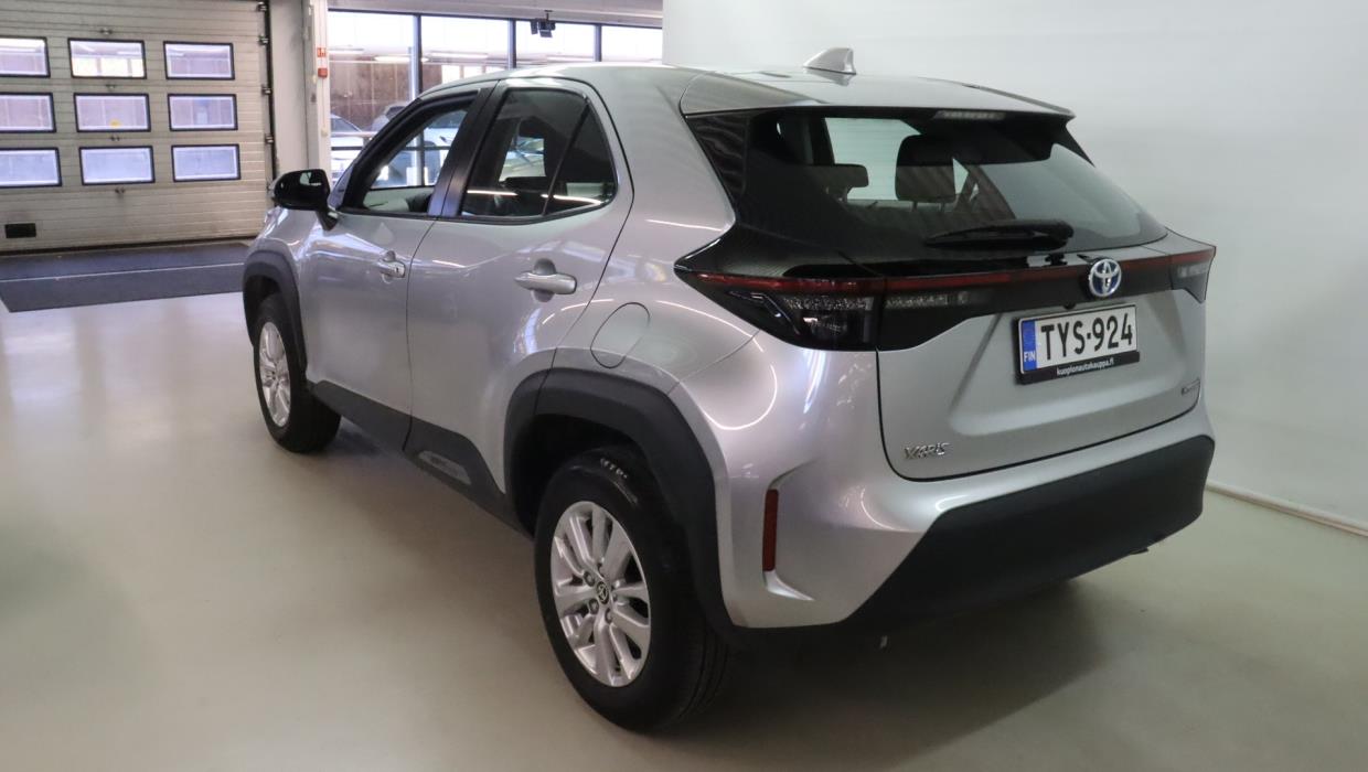 TOYOTA Yaris Cross 2024